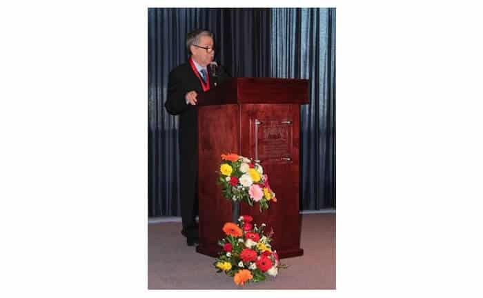 El Mtro. David Fernández Dávalos, S. J., recibió el nombramiento como Rector de la Universidad Iberoamericana Tijuana