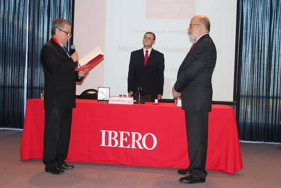 El Mtro. David Fernández Dávalos, S. J., recibió el nombramiento como Rector de la Universidad Iberoamericana Tijuana