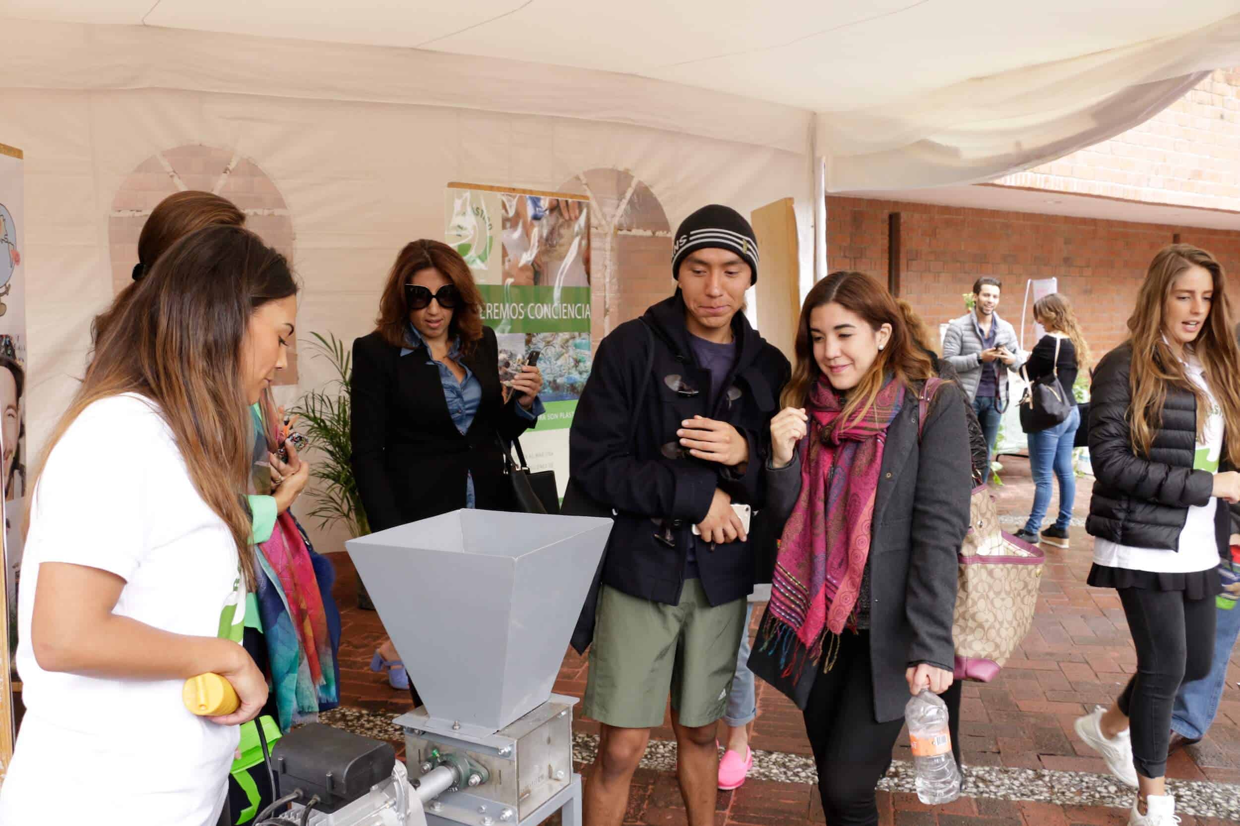 Alumnos de la universidad asistieron a la presentación del proyecto de titulación de los estudiantes de comunicación. (Alberto Hernández/IBERO).