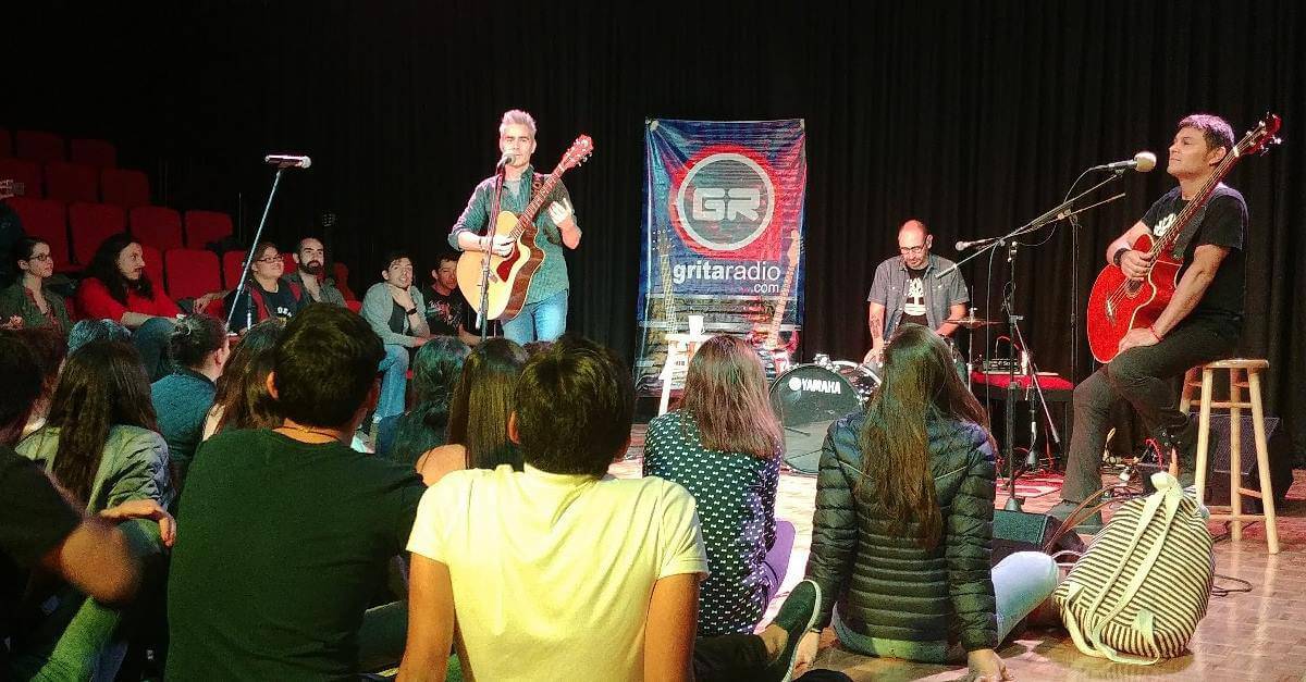 La Gusana Ciega deleitó a la comunidad universitaria con varios de sus grandes éxitos (Foto: Thania Carmona / IBERO).