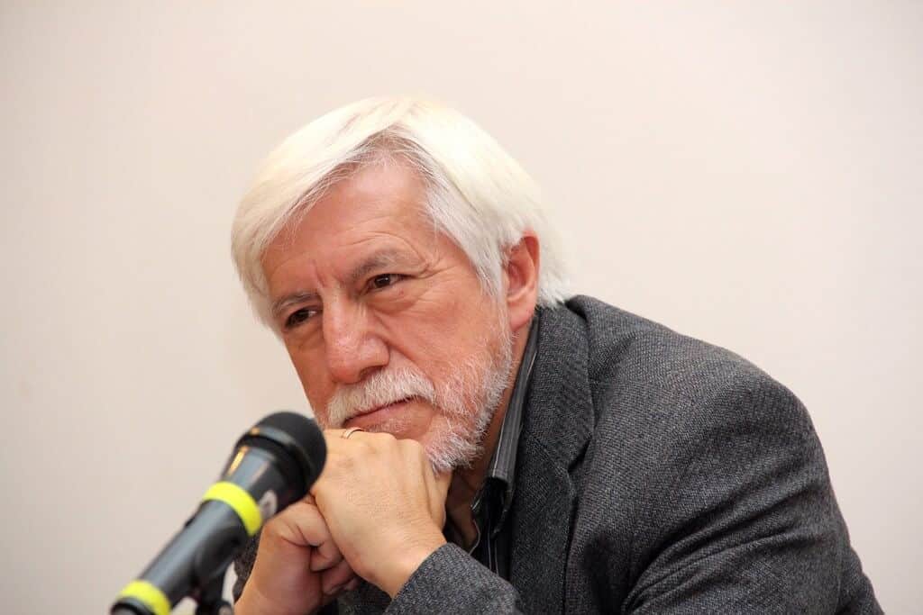 Dr. Humberto Mondragón, autor de la sección 'Atrévete'.