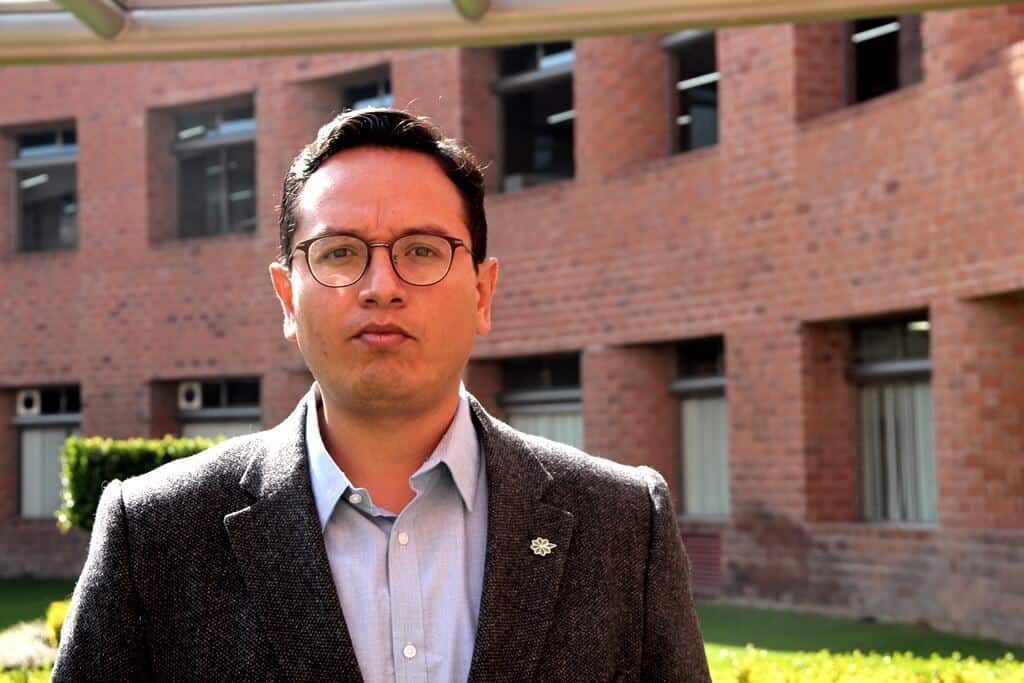 Mtro. Miguel Zerón, Bitácora Social.