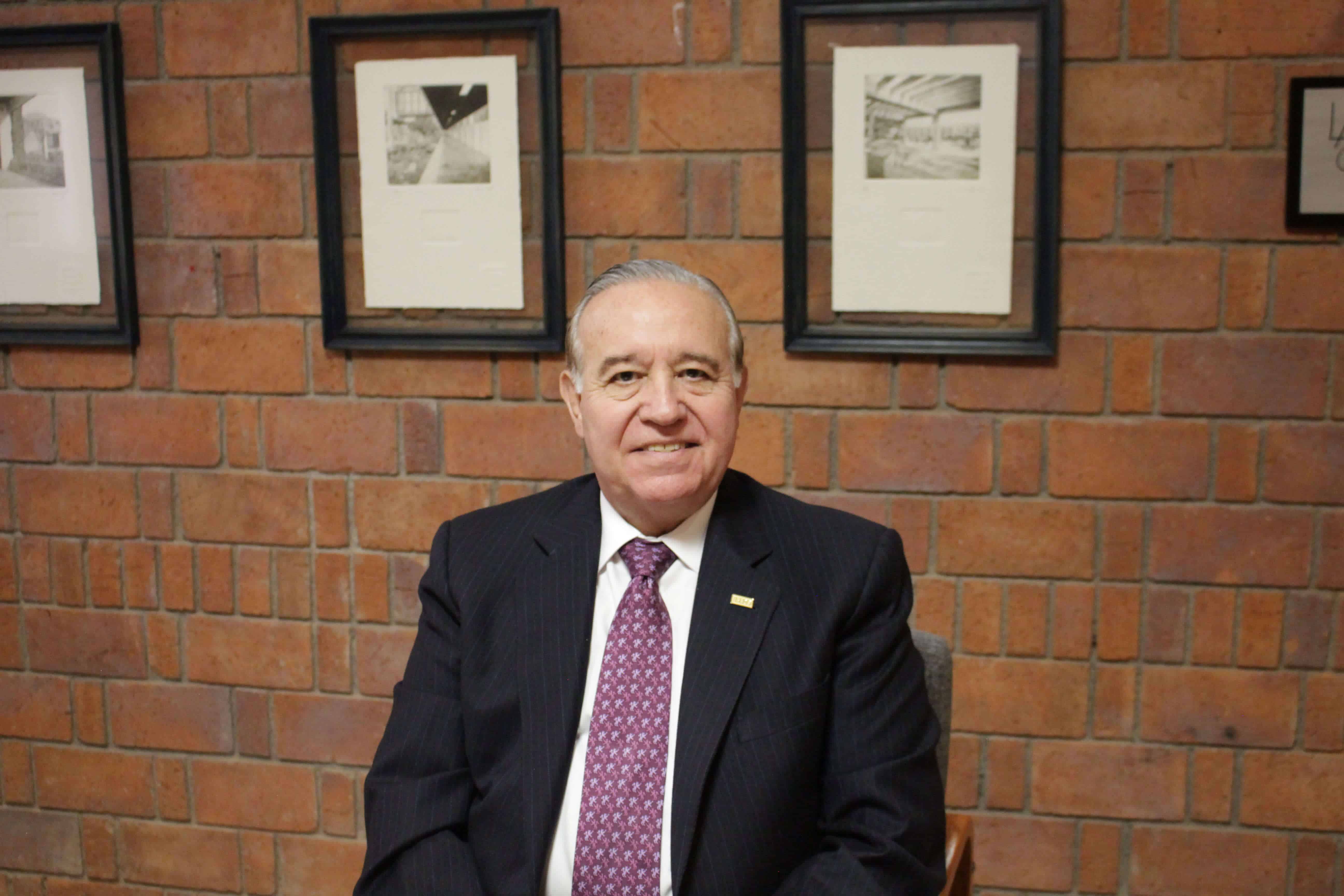 Lic. Valentín Díez Morodo, presidente del Consejo Consultivo de la EDESI. (Cristoper Enríquez/IBERO)