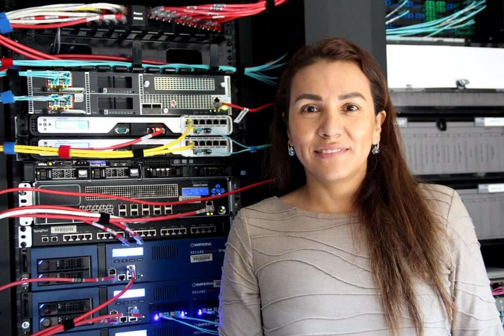 Mtra. Brenda González Leyva, jefa de Infraestructura de la Dirección de Informática y Telecomunicaciones.
