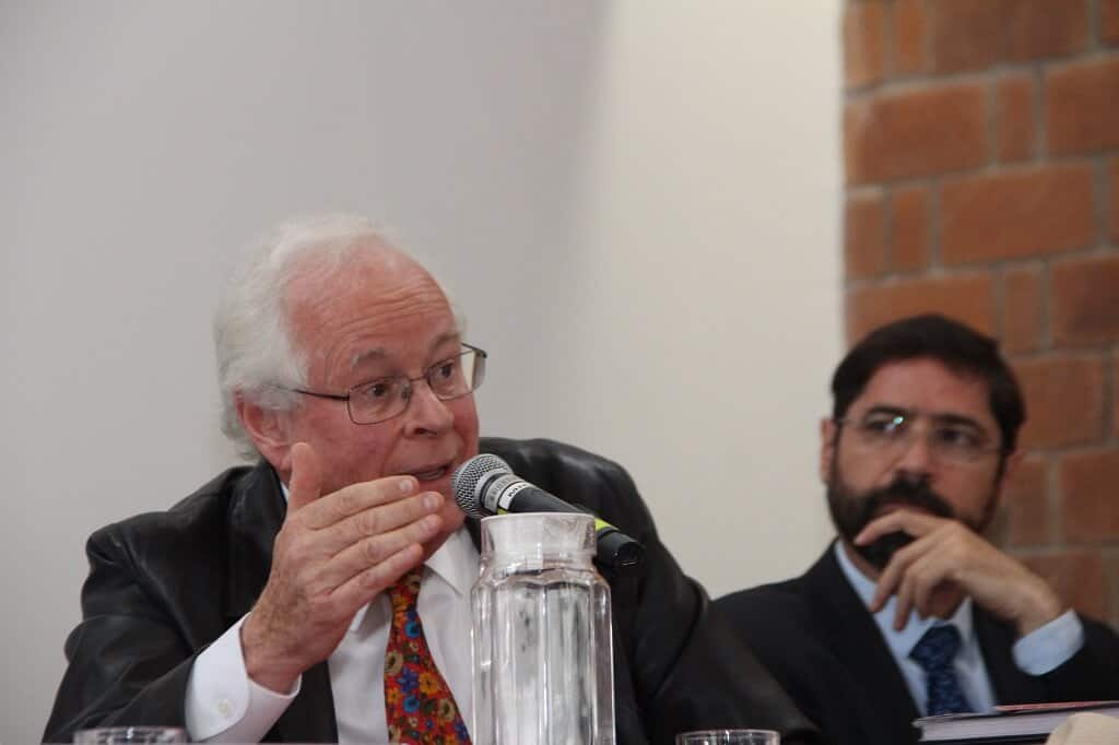 Dr. Enrique Leff, sociólogo ambientalista.