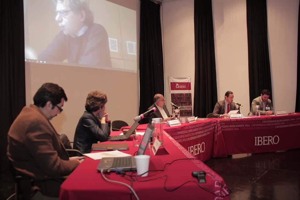 Presentes en la mesa: Vázquez, Barrena, Eraña, García y Madrazo.