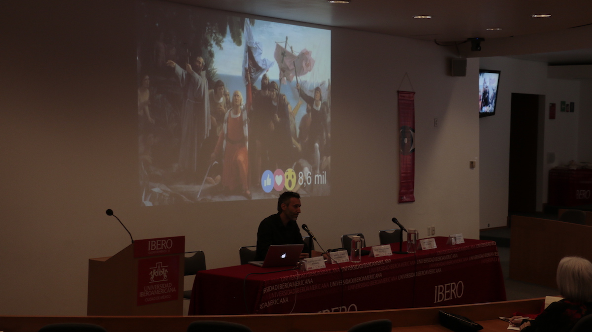 El Dr. Escaño estimó que las artes y la educación permitirán combatir el poder colonizador, patriarcal y capitalista (Alberto Hernández/IBERO).