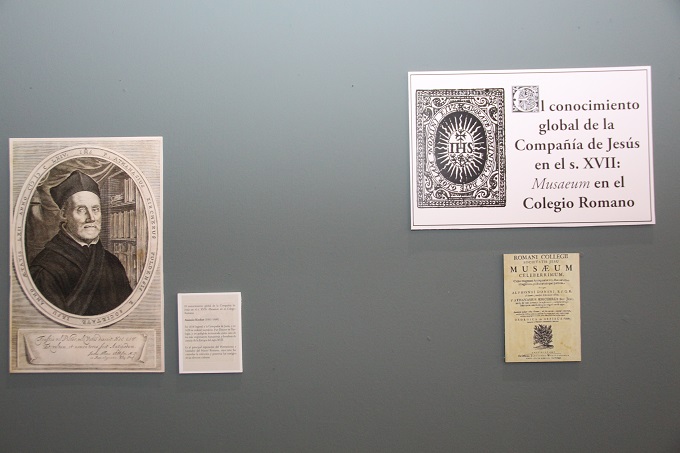 En el Área de Exposiciones de la Biblioteca se exhibe 'El saber de los jesuitas'.