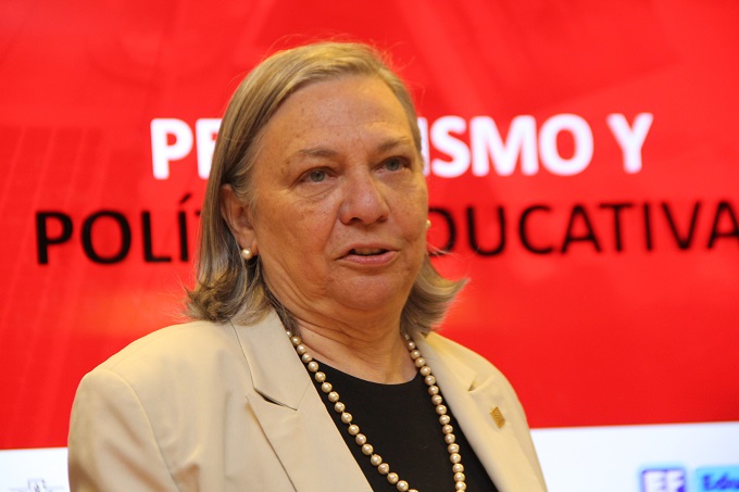 La Mtra. Sylvia Schmelkes del Valle, vicerrectora académica de la IBERO, dio algunas pistas para difundir temas educativos.