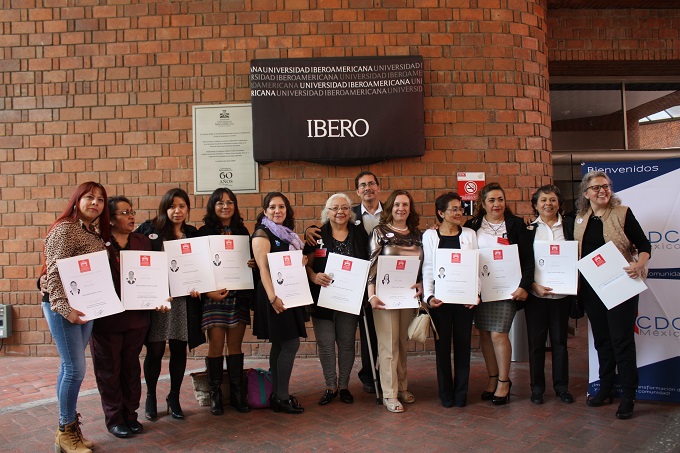 El diplomado tuvo más de 150 egresadas y egresados.