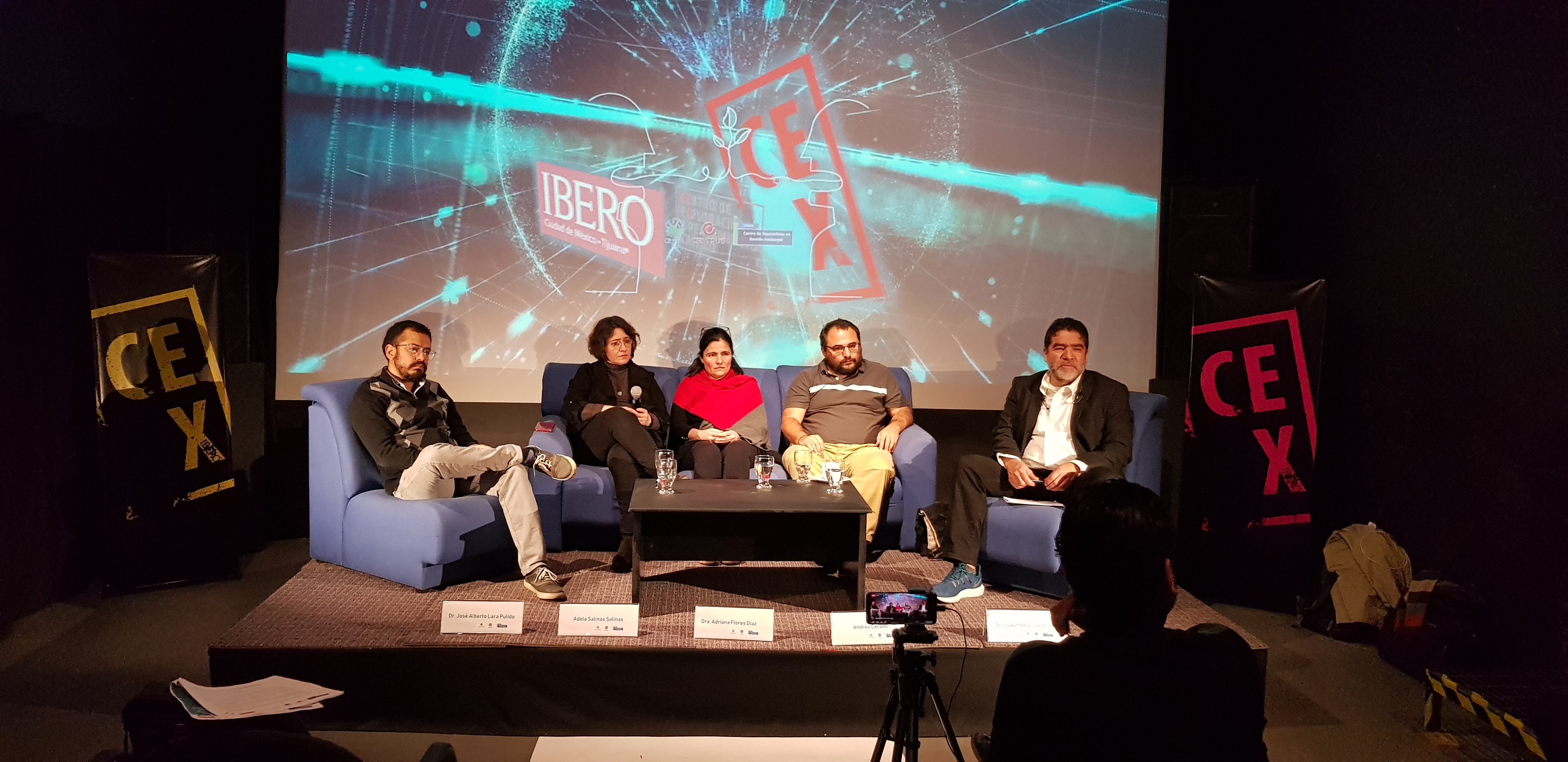 En las instalaciones del CEX de la IBERO se realizó una rueda de prensa para dar a conocer los detalles del nuevo laboratorio de la IBERO (Valentina González/IBERO).