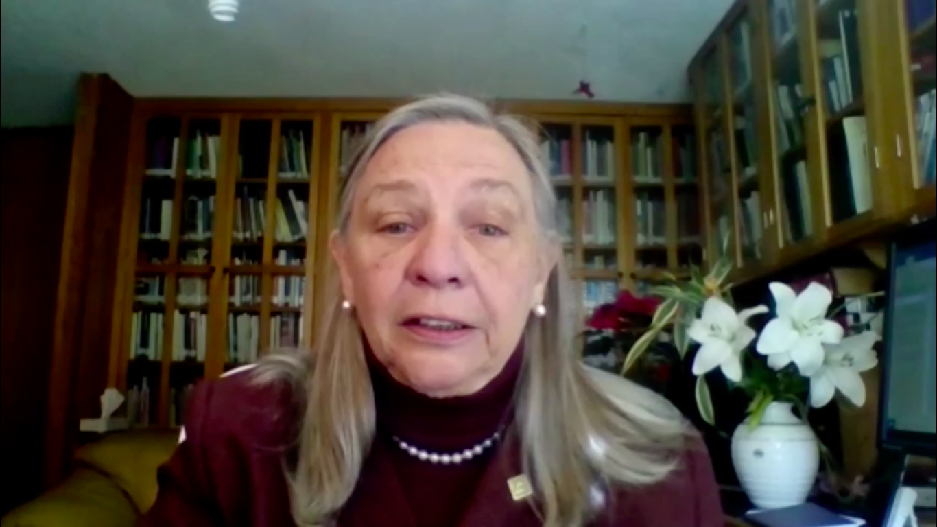 La vicerrectora académica, Mtra. Sylvia Schmelkes del Valle.