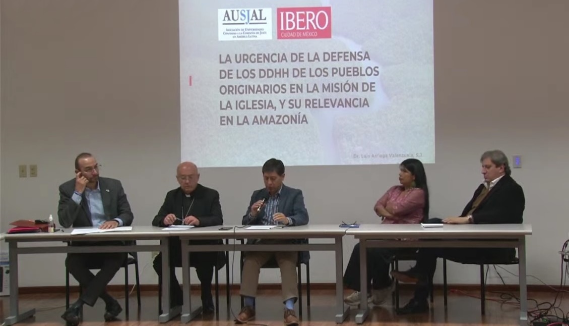 En el panel, junto con el Rector de la IBERO estuvieron el Cardenal Pedro Barreto S.J., el Dr. Fernando Ponce S.J., Patricia Gualing y Luis Liberman.