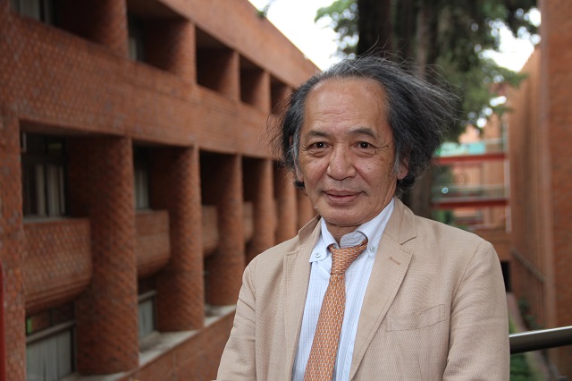 Dr. Manabu Sato, profesor emérito de la Universidad de Tokio, y conferencista magistral en la celebración del 20 Aniversario del Instituto de Investigaciones para el Desarrollo de la Educación (INIDE) de la IBERO.