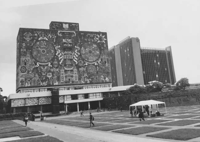 El Programa Universitario de Estudios sobre la Ciudad (PUEC) de la UNAM elaboró esta composición de cómo se vería la construcción de las torres de Be Grand desde Ciudad Universitaria.