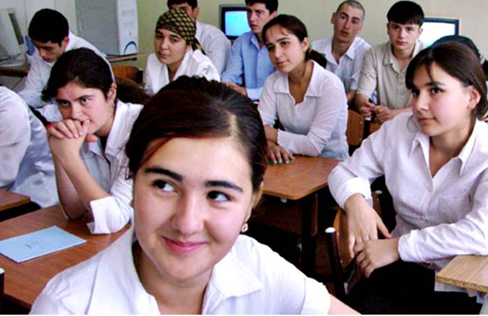 En el acceso a la educación persisten los prejuicios de género. (Foto: unwomen.org)