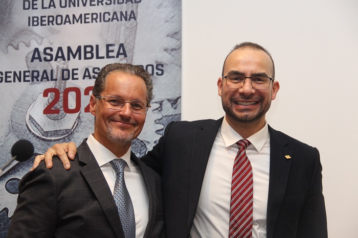 El Rector, Dr. Luis Arriaga, felicitó a Cattori por asumir la presidencia del patronato.