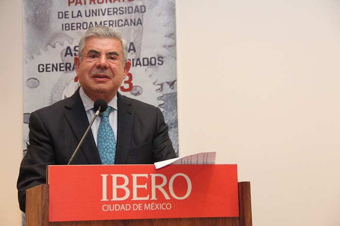 El Mtro. Pedro Padierna, presidente saliente de FICSAC, entregó su último informe “con la satisfacción de haber logrado con éxito aquellas metas que me plantee en junio de 2014”.