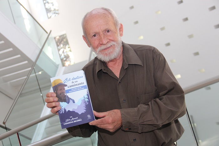 Casanova presentó en la IBERO su libro ‘El destino de un caminante. Historia de un montañista mexicano’.