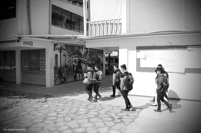 En esta pedagogía radical se toman en cuenta el contexto económico y familiar de los estudiantes.