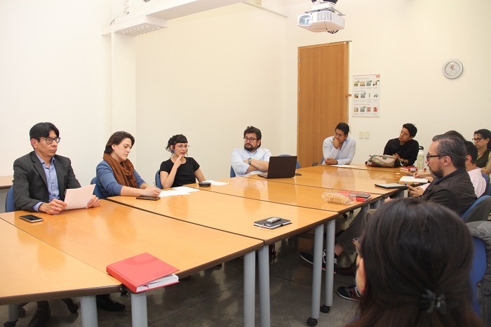 La funcionaria dio ante investigadores(as) del EQUIDE de la IBERO la ponencia ‘Costo e impacto ambiental de dietas saludables y sostenibles para la población mexicana’.