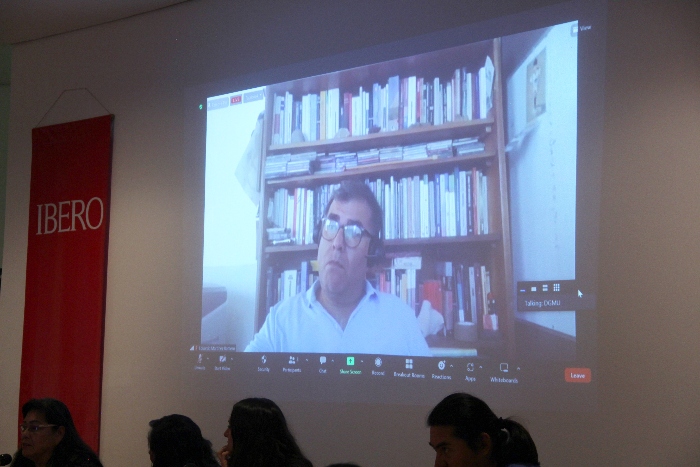 Eduardo Martínez Romero, Mtro. en Ecología y Ciencias Ambientales por la UNAM, participó en el conversatorio vía Zoom. (Foto: Yazmín Mendoza)