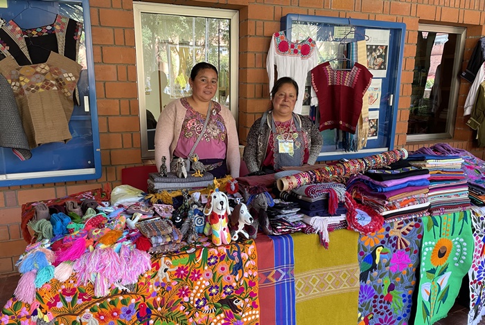 La Feria Manos Abiertas es un espacio de encuentro con las expresiones de los pueblos originarios de México.