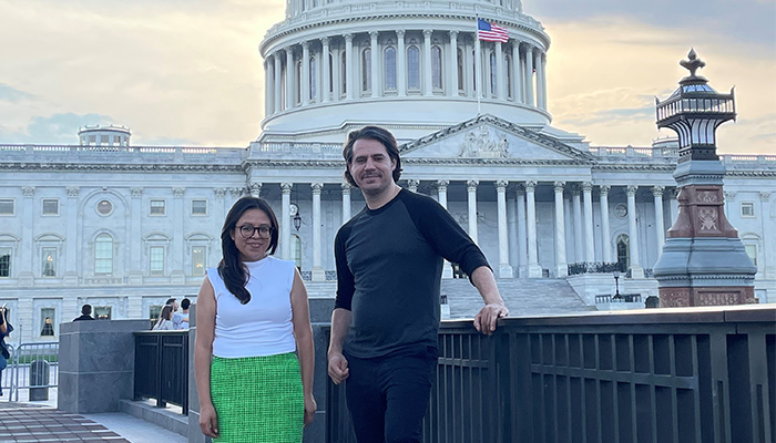 El Coordinador de la Oficina de Propiedad Intelectual y Transferencia de Conocimiento de la IBERO, Juan Pablo Alonso Norma, y la especialista en la materia, Esmeralda Zamora Becerra, durante su visita a Washington