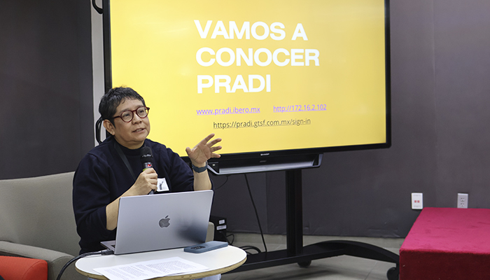 La Dra. María Teresa Márquez Chang, académica del Departamento de Ciencias Sociales y Políticas de la IBERO.